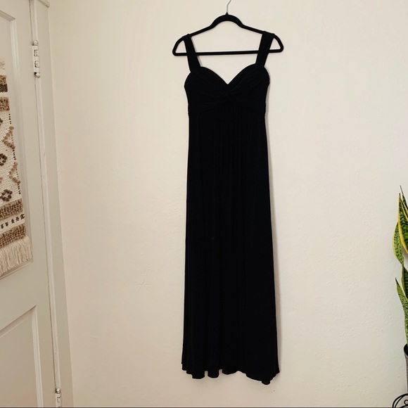 BCBG Max Azria Black gown - Picture 3 of 7